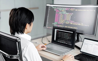 南平 ,php声明和调用变量的符号是什么？